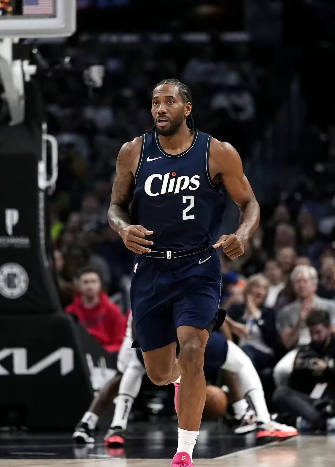 啥情况？篮网首节命中率&三分命中率皆超过60%，仍落后雄鹿3分（离谱！篮网首节投篮与三分命中率双超60%，仍以3分落后雄鹿）