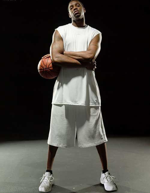 本赛季俱乐部双人组进球榜：凯恩+迪亚斯37球高居第一（本季俱乐部双人组进球排行：凯恩与迪亚斯37球登顶）