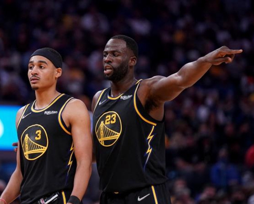 4球1助攻！25岁非洲天才边锋闪耀英超，超级香饽饽，3大豪门抢疯了（25岁非洲天才边锋英超爆发：4球1助成转会香饽饽，三大豪门疯狂竞逐）