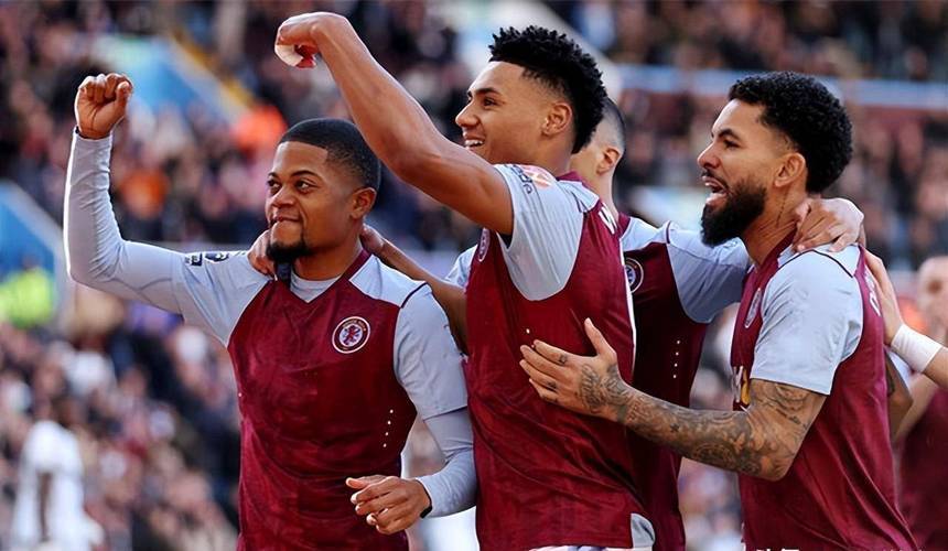 记者：兰克尔-泽擅空手套白狼，找朴志洙要落场球衣而不是换（记者：兰克尔-泽被指“空手套白狼”，向朴志洙索要赛后球衣而非交换）