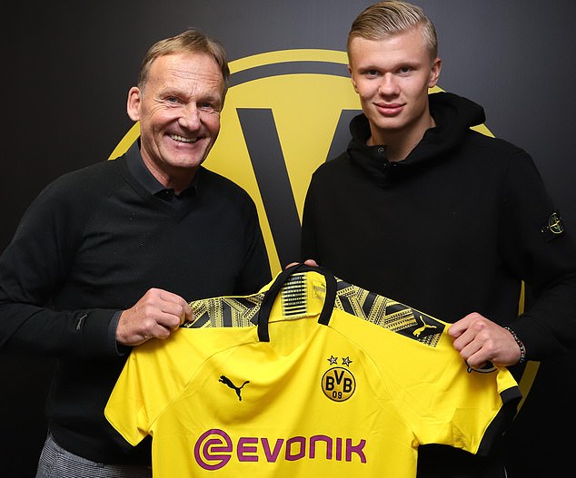 数据越看越不对劲（数据越查越蹊跷）