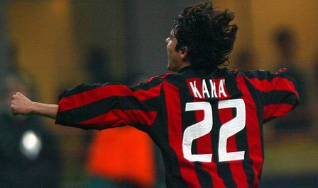 足球法甲豪门官宣续约核心前锋，合同长达五年（法甲豪门宣布与主力前锋完成续约，合同期五年）