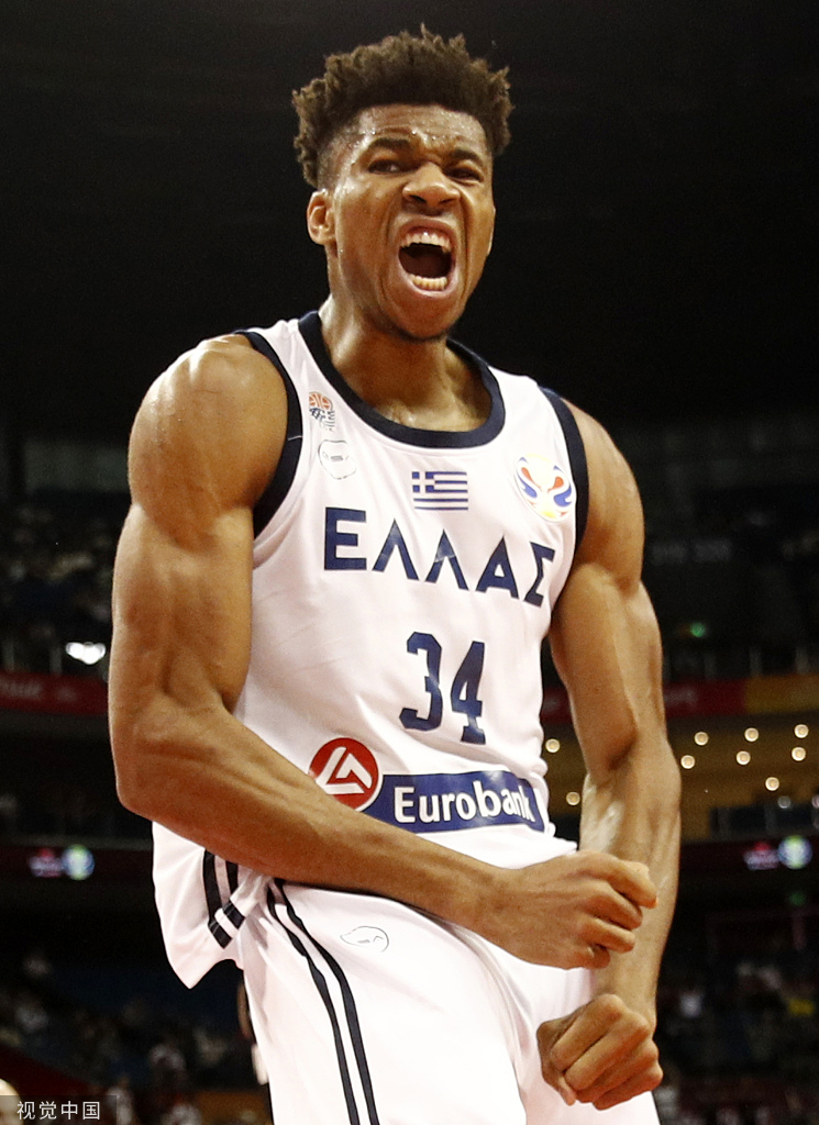 川普狂喜，乡下人乐队将在世界杯抽签仪式结束后表演《YMCA》（川普兴奋不已：乡下人乐队将于世界杯抽签仪式后演唱《YMCA）