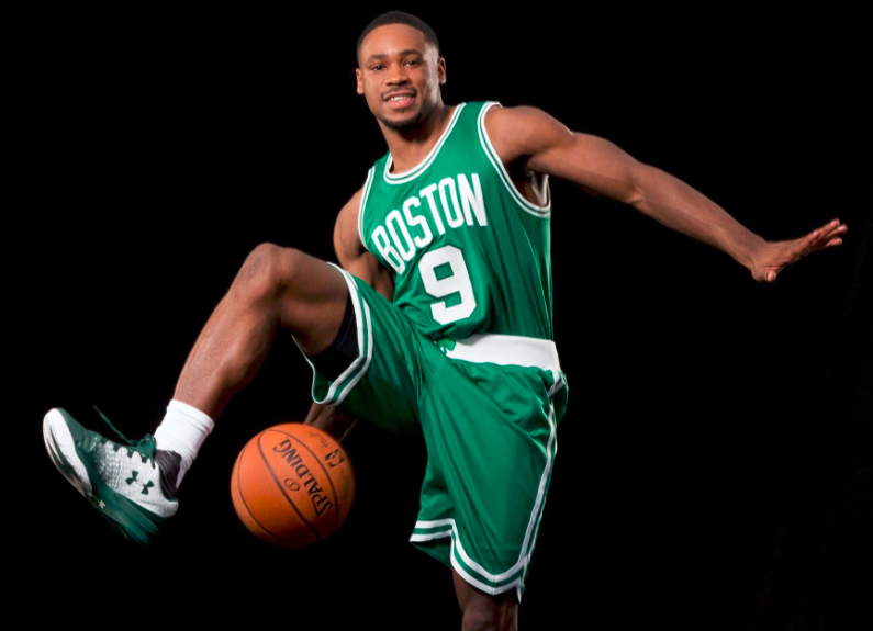 足球中超裁判培训升级，将启用模拟判罚室（中超裁判培训再升级：模拟判罚室即将上线）