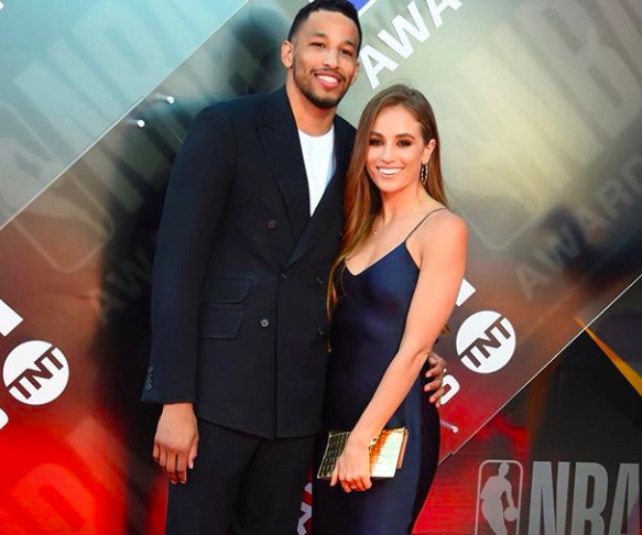 NBA杯八强对阵出炉，雷霆&魔术领衔东西部（NBA杯八强揭晓：雷霆与魔术领跑东西部）